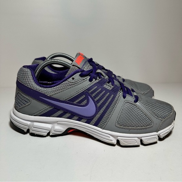 Nike Womens Size 7 Downshifter 5 537571-003 Gray Purple Running Shoes Lace Up - Picture 1 of 9